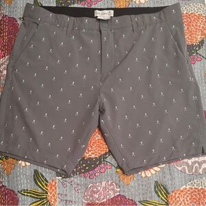 Men's Gray Golf Shorts with Subtle Print